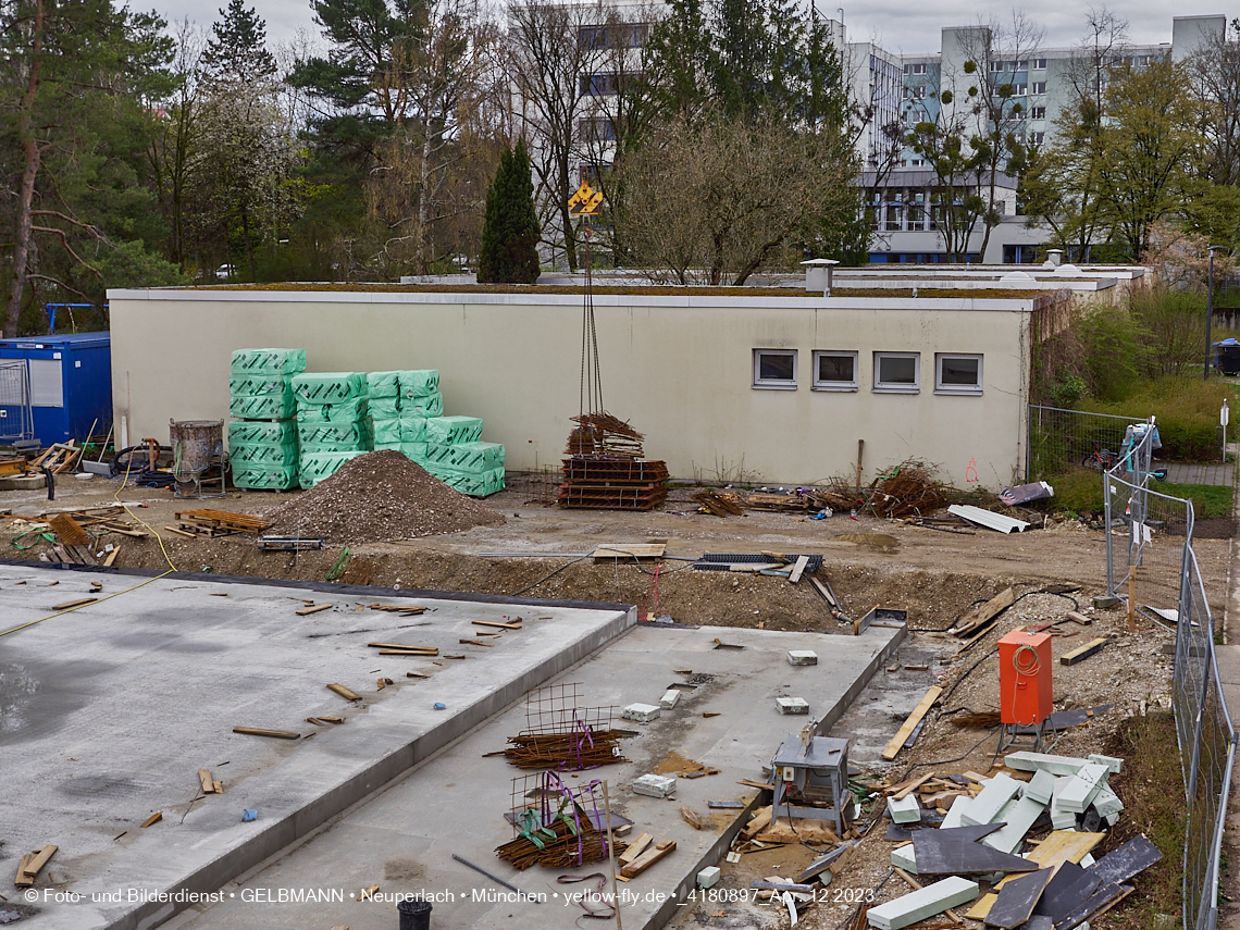 12.04.2023 - Baustelle Haus für Kinder in Neuperlach